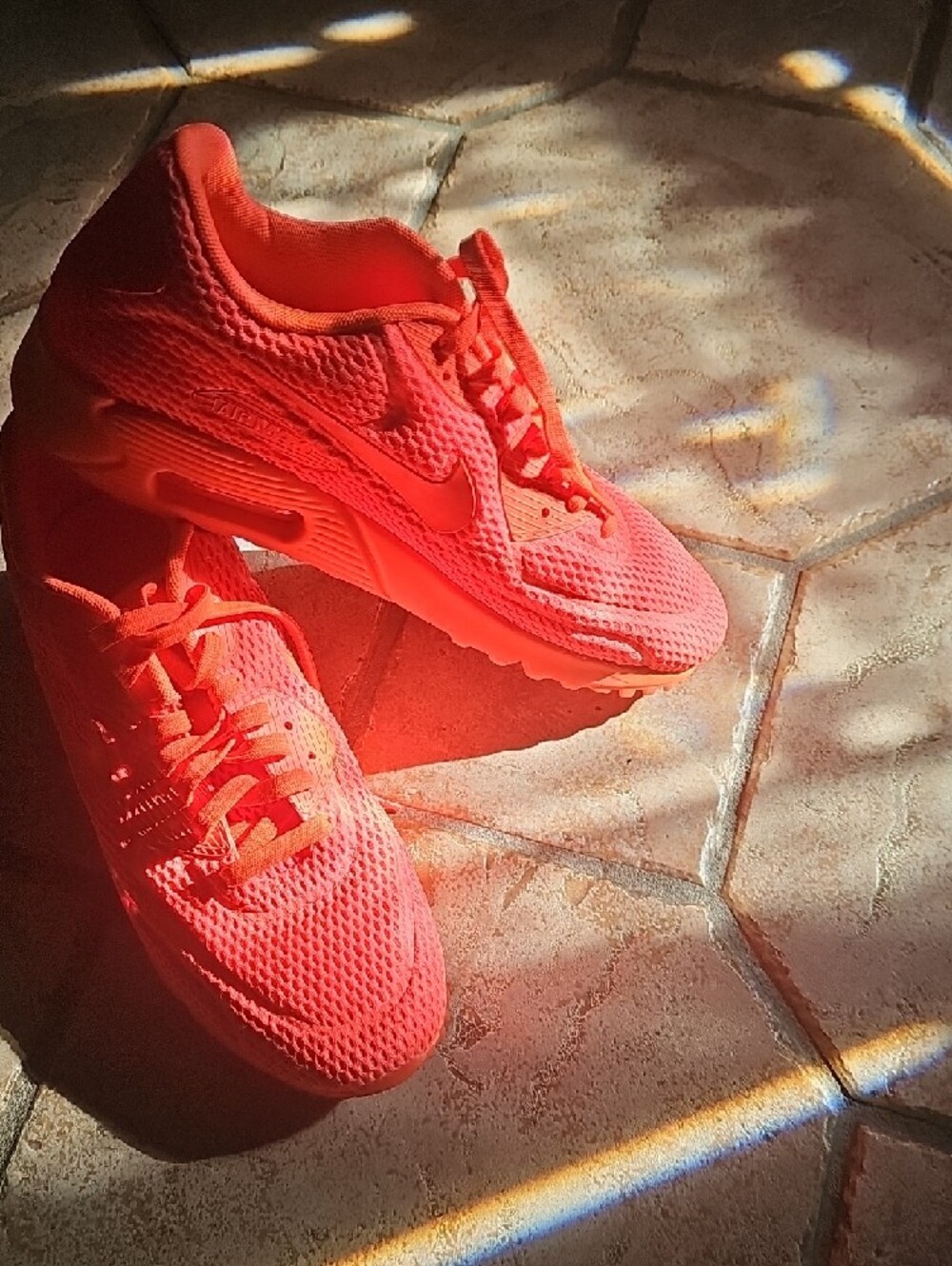 Nike Men’s Neon Orange Lace-Up Sneakers - Picture 2 of 7